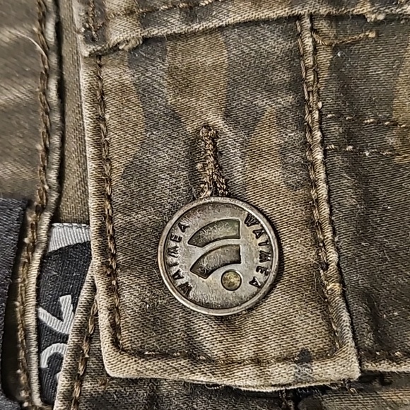 Waimea Camo Jeans - Picture 10 of 14